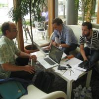 Petite réunion avant présentation…